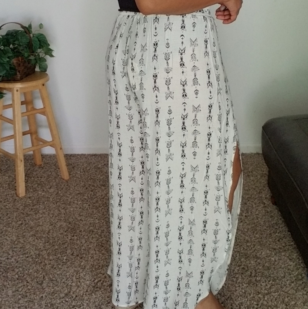 GONE WITH THE WIND ARROW SPLIT PANTS - Picture 13 of 13